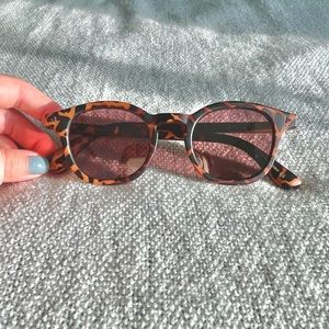 Madewell Ashcroft Sunglasses in color Perfect Tort Multi